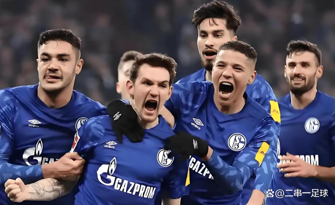 九游体育官网-包含欧联赛程吃紧，那不勒斯今晚官宣签约，质疑声仍在，更衣室氛围转暖的词条